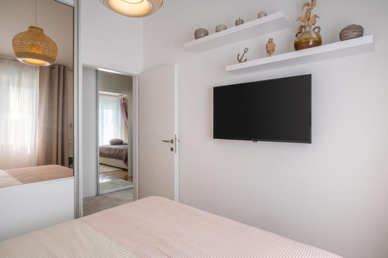 Tikvarin, Kastel Kambelovac Apartment Kastela