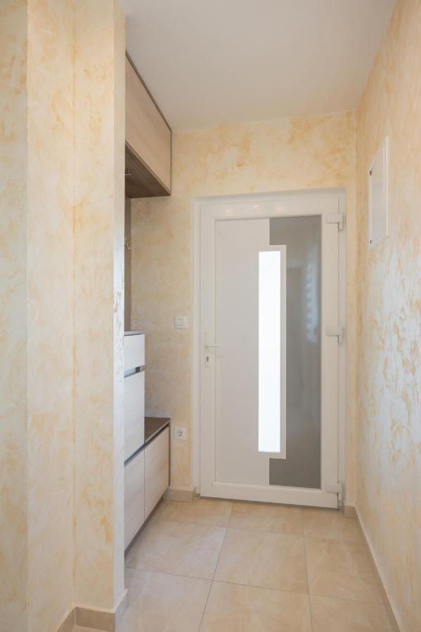 Tikvarin, Kastel Kambelovac Apartment *